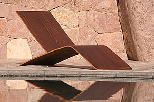 Deck-chair in acacia wood